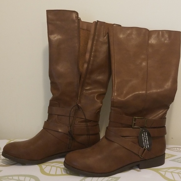 Brand new size 11 Lolah boots - Picture 2 of 5
